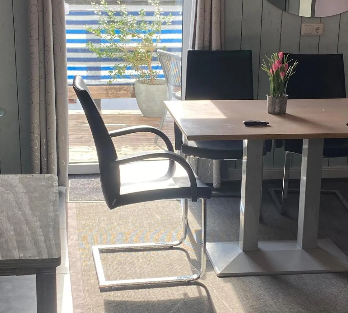 Apartment Luerssenwerft Fuer Firmen Die 4 Einzelzimmer Suchen Bremen